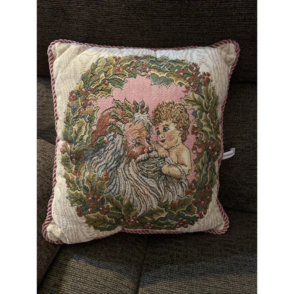 Riverdale Tapestry Throw Pillow Vtg USA Old fashioned Santa with Baby Kid Wreath